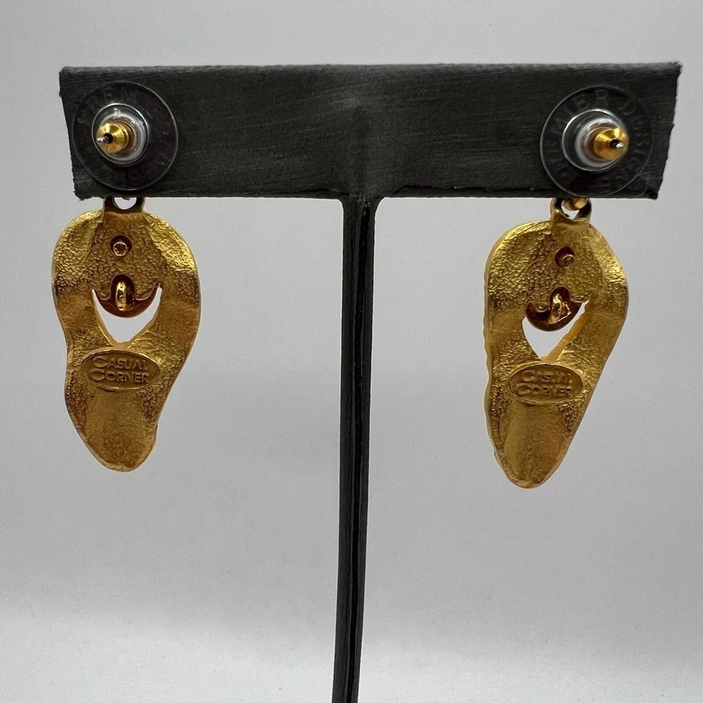 Casual Corner Dangle Pierced Earrings Brushed Shiny‎ Gold Tone Door Knocker Drop